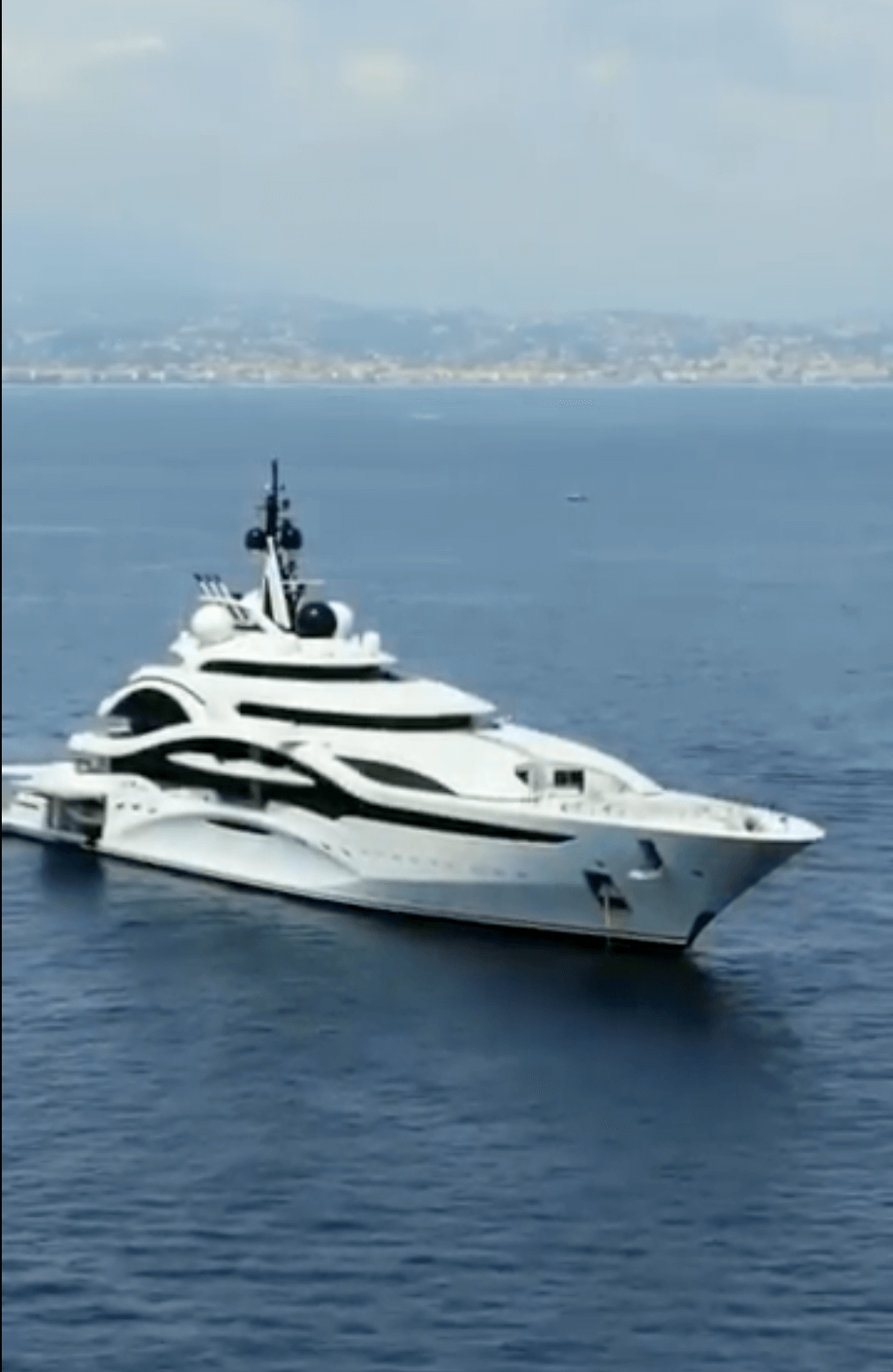 Yacht